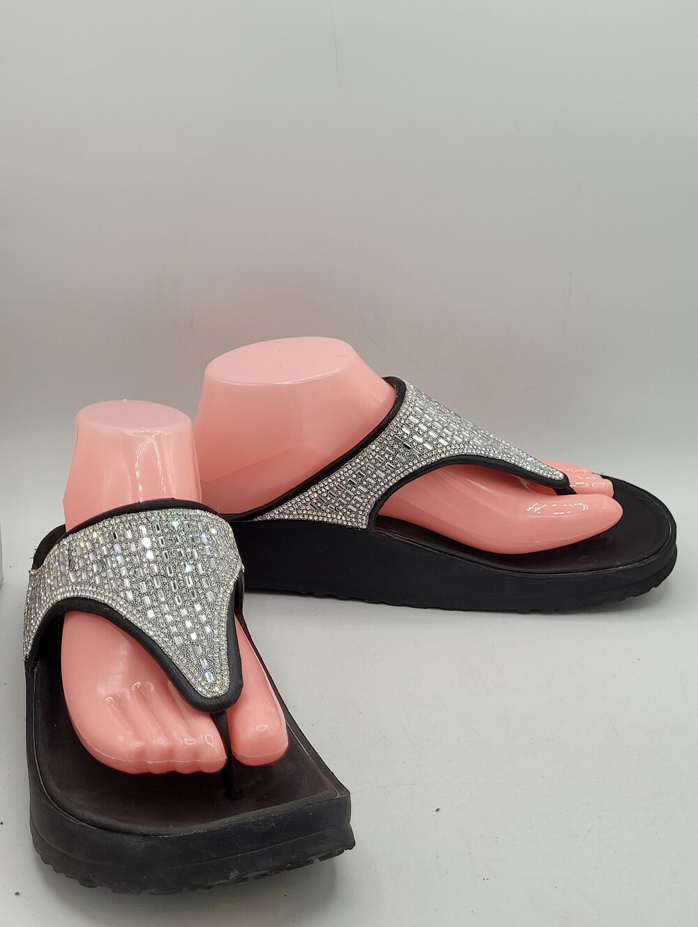 Skechers Foamies Cali Breeze 2.0 sandals w rhinestone-embellished straps Size 9